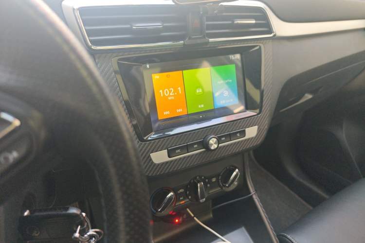 Used MG ZS 2018 1.5L Manual Luxury Version China V Standard Audio And AC Panel