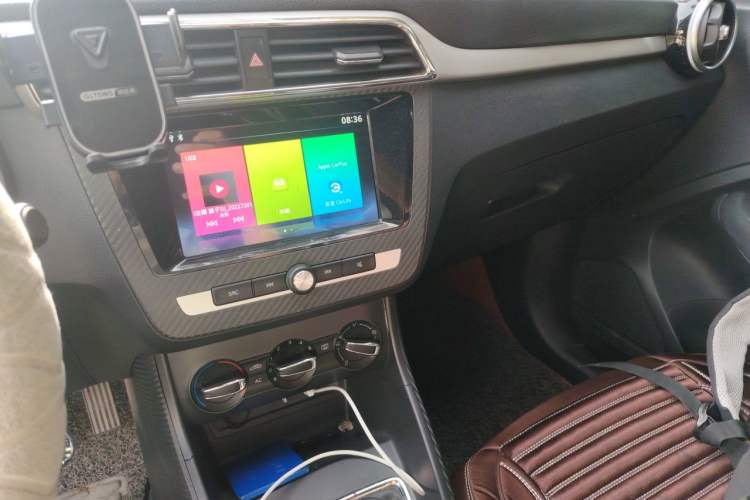 Used MG ZS 2018 1.5L Manual Comfort Edition China V Standard Audio And AC Panel