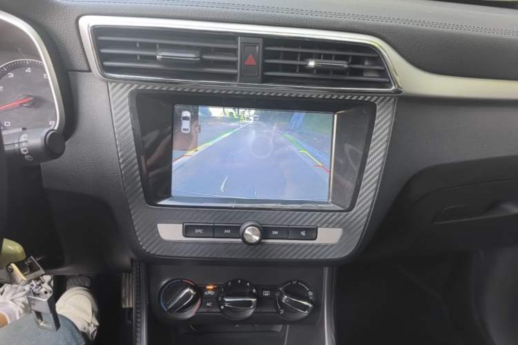 Used MG ZS 2018 1.5L Manual Comfort Edition China V Standard Audio And AC Panel