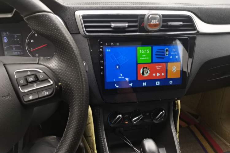 Used MG ZS 2018 1.5L Automatic Luxury Edition China V Standard Audio And AC Panel