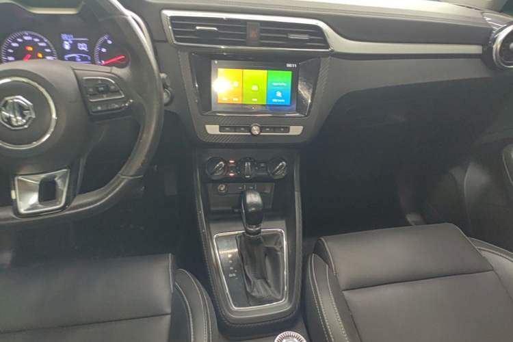 Used MG ZS 2018 1.5L Automatic Luxury Edition China V Standard Audio And AC Panel