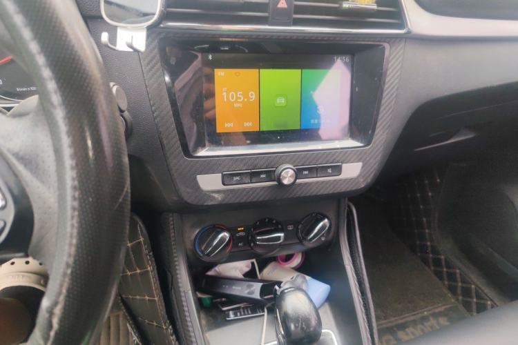 Used MG ZS 2018 1.5L Automatic Luxury Edition China V Standard Audio And AC Panel