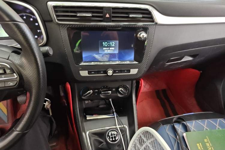 Used MG ZS 2018 1.5L Manual Comfort Edition China V Standard Audio And AC Panel