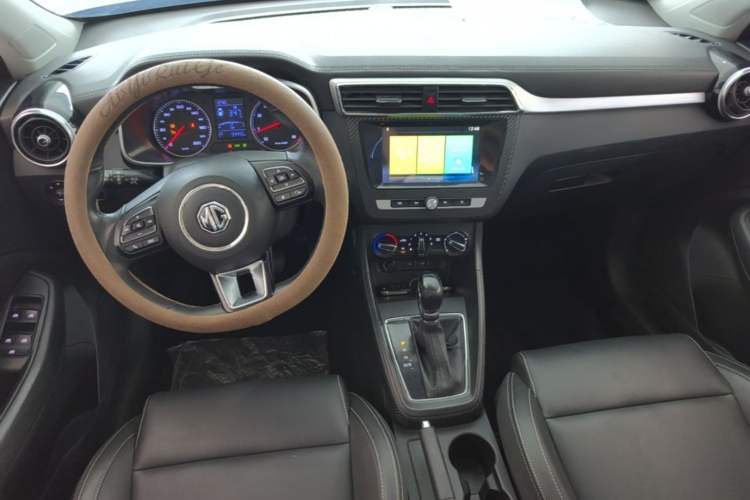 Used MG ZS 2018 1.5L Automatic Luxury Edition China V Standard Center Console
