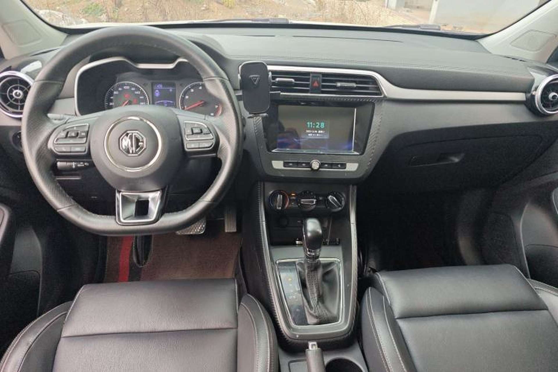 Used MG ZS 2018 1.5L Automatic Luxury Edition China V Standard Center Console