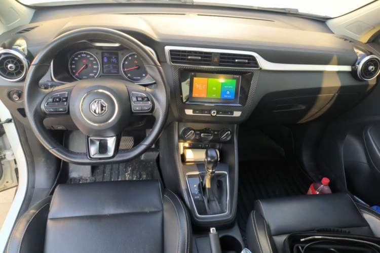 Used MG ZS 2018 1.5L Automatic Luxury Edition China V Standard Center Console