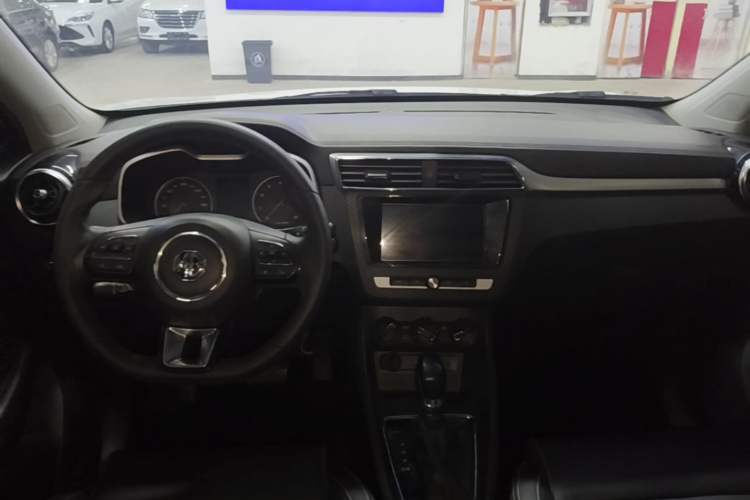 Used MG ZS 2018 1.5L Automatic Luxury Edition China V Standard Center Console
