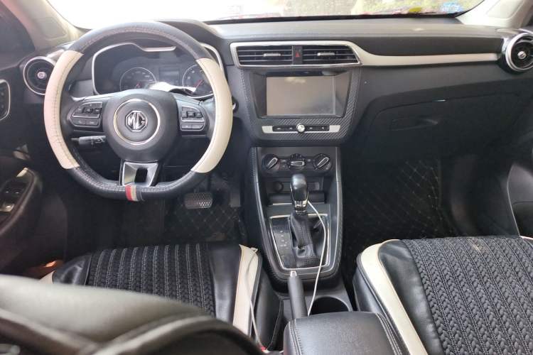 Used MG ZS 2018 1.5L Automatic Luxury Edition China V Standard Center Console