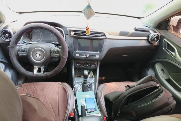 Used MG ZS 2018 1.5L Automatic Luxury Edition China V Standard Center Console