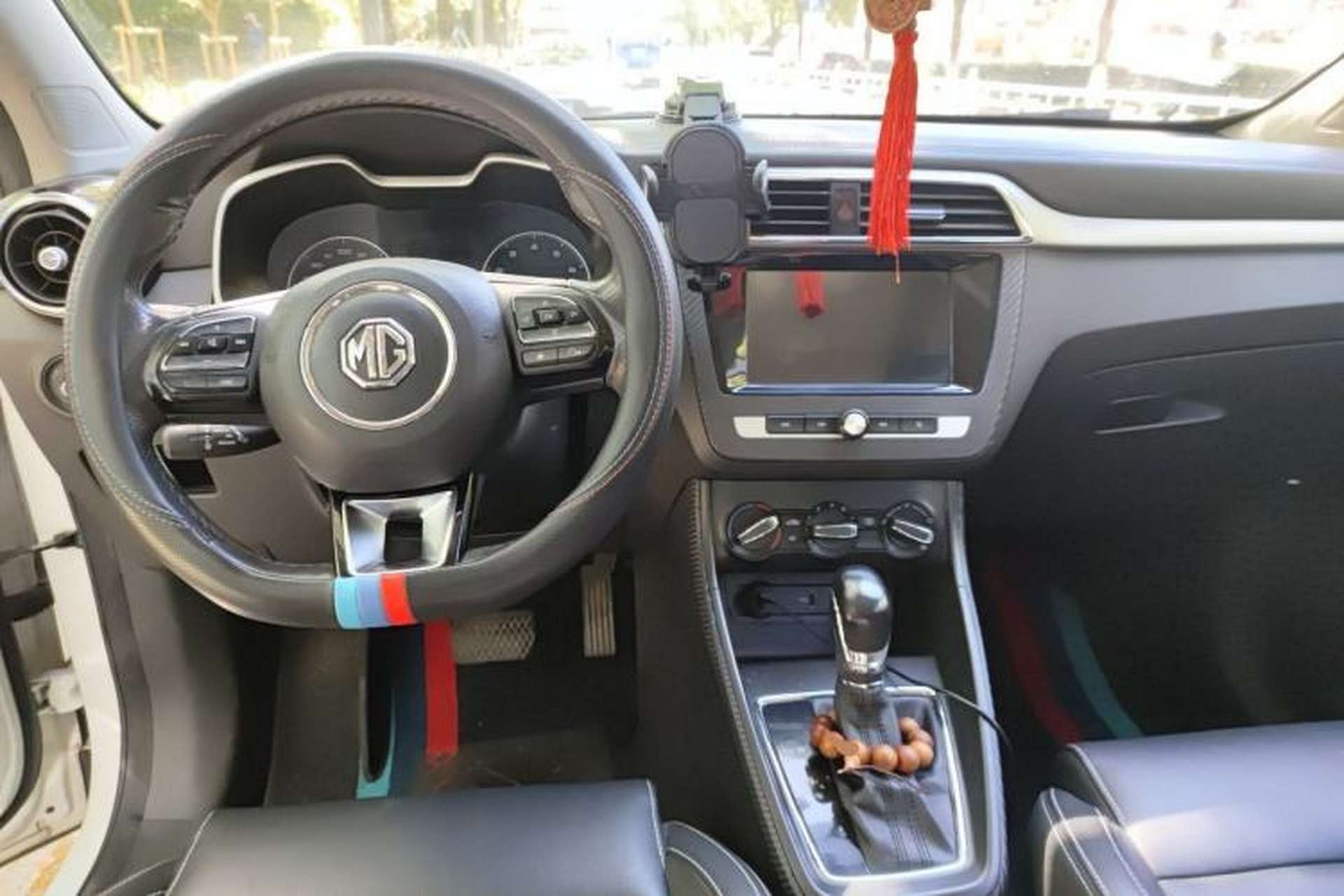 Used MG ZS 2018 1.5L Automatic Luxury Edition China V Standard Center Console