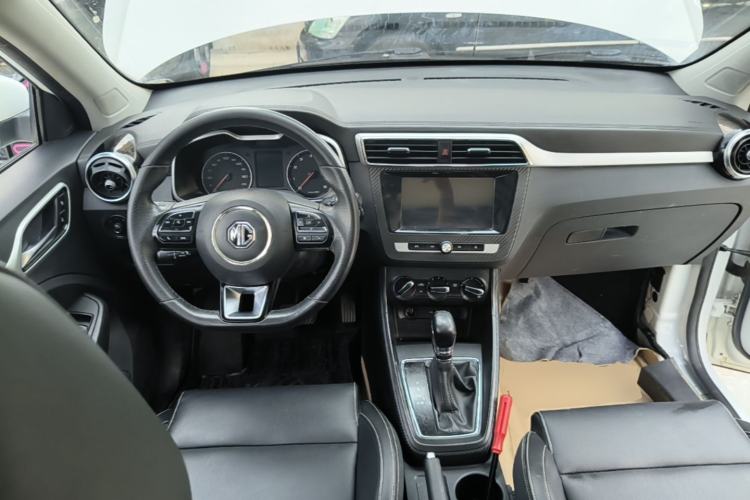 Used MG ZS 2018 1.5L Automatic Luxury Edition China V Standard Center Console
