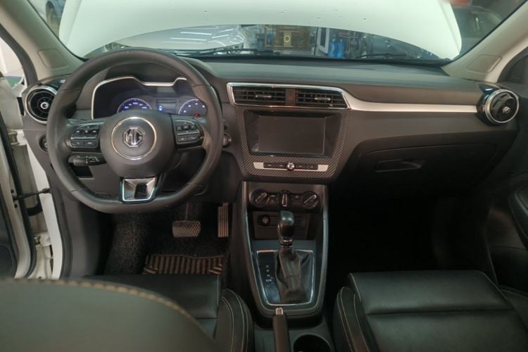 Used MG ZS 2018 1.5L Automatic Luxury Edition China V Standard Center Console