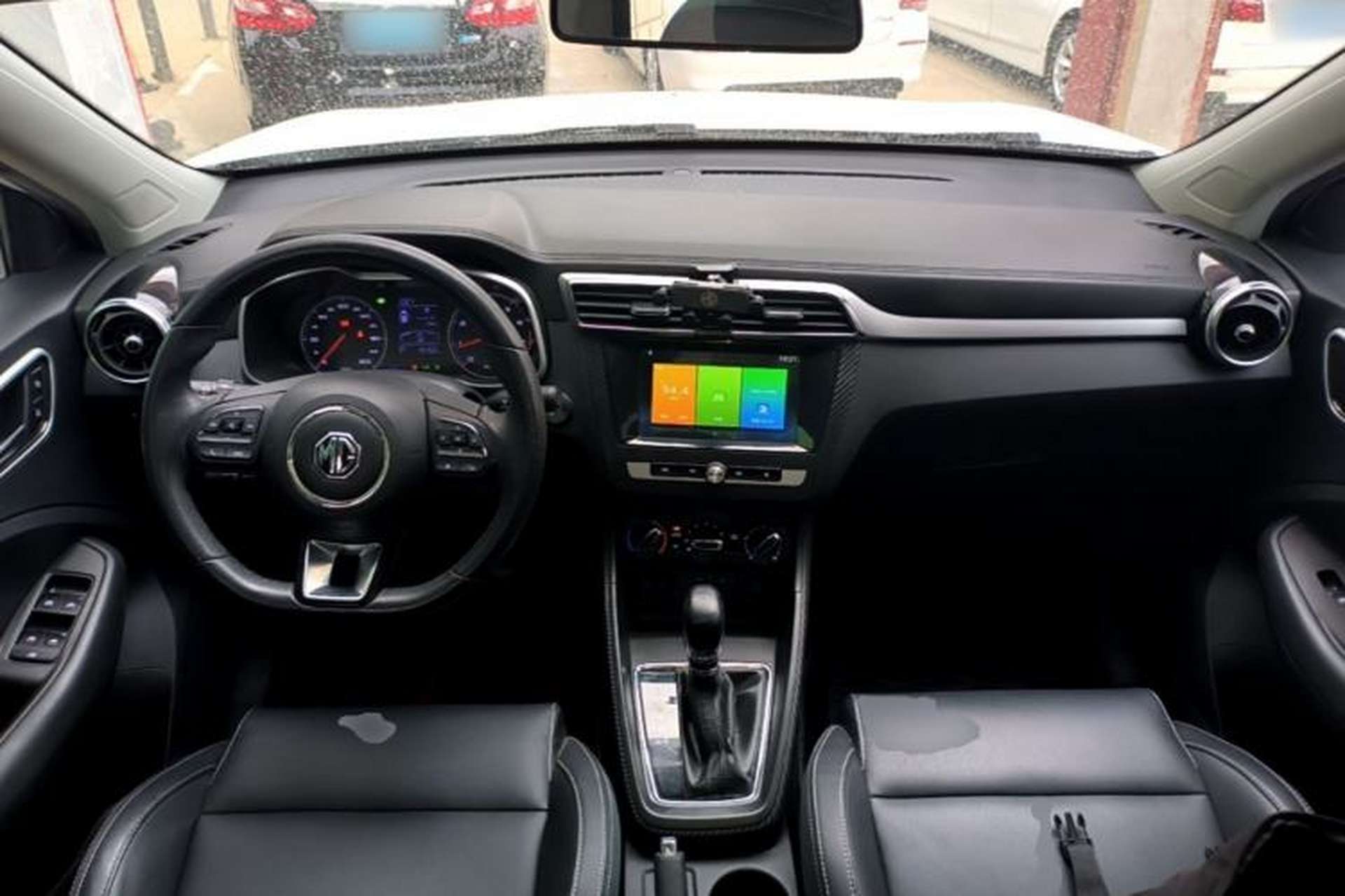 Used MG ZS 2018 1.5L Automatic Luxury Edition China V Standard Center Console