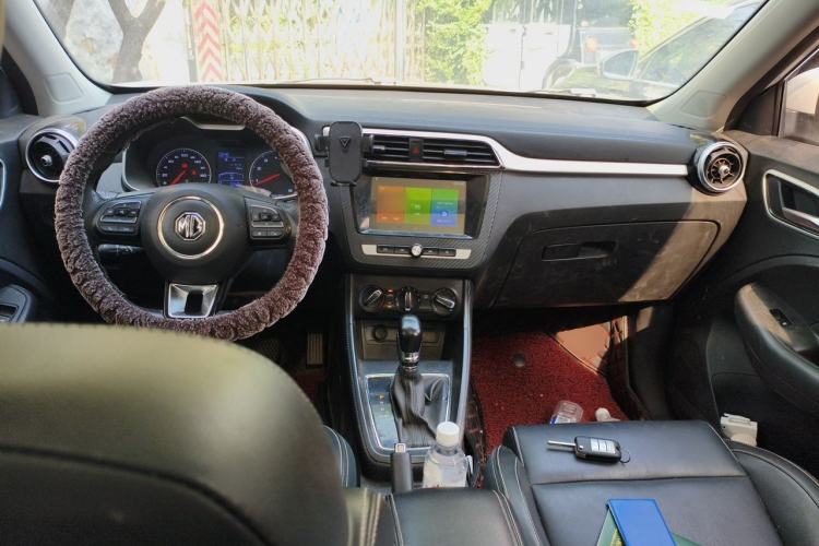 Used MG ZS 2018 1.5L Automatic Luxury Edition China V Standard Center Console