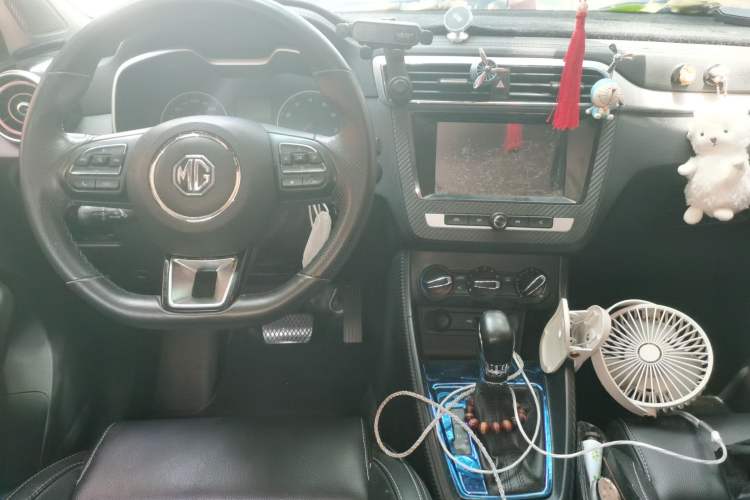 Used MG ZS 2018 1.5L Automatic Luxury Edition China V Standard Center Console