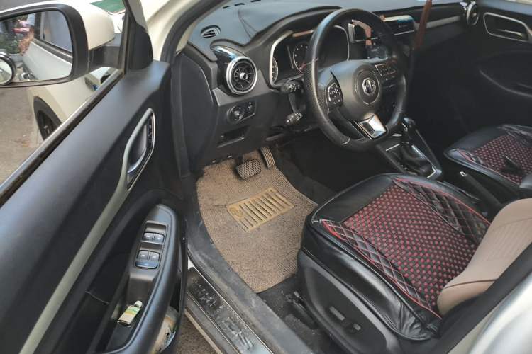 Used MG ZS 2018 1.5L Automatic Luxury Internet Edition China V Standard Driver Seat