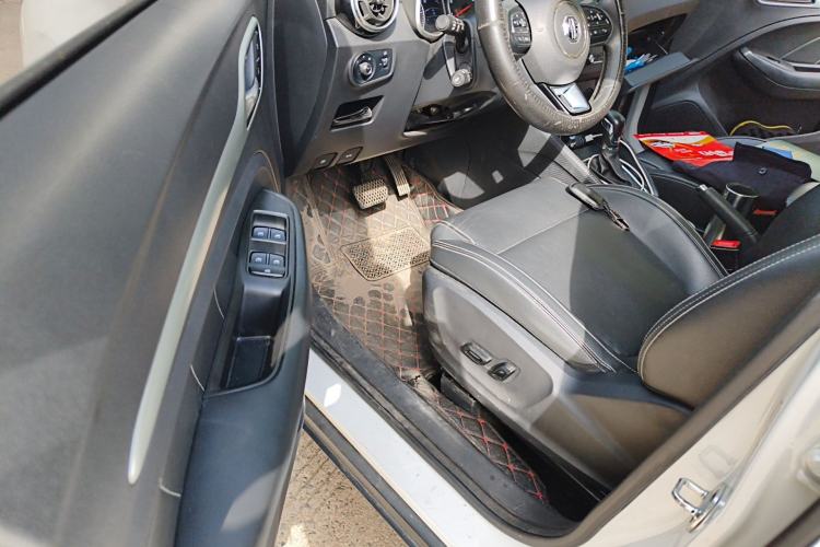 Used MG ZS 2018 1.5L Automatic Luxury Edition China V Standard Driver Seat