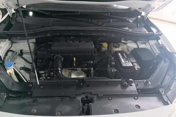 Used MG ZS 2018 1.5L Automatic Luxury Edition China V Standard Engine Bay