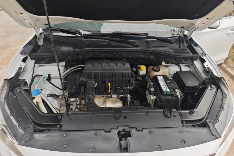 Used MG ZS 2018 1.5L Automatic Luxury Edition China V Standard Engine Bay