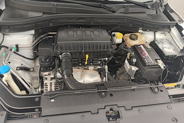 Used MG ZS 2018 1.5L Automatic Luxury Edition China V Standard Engine Bay