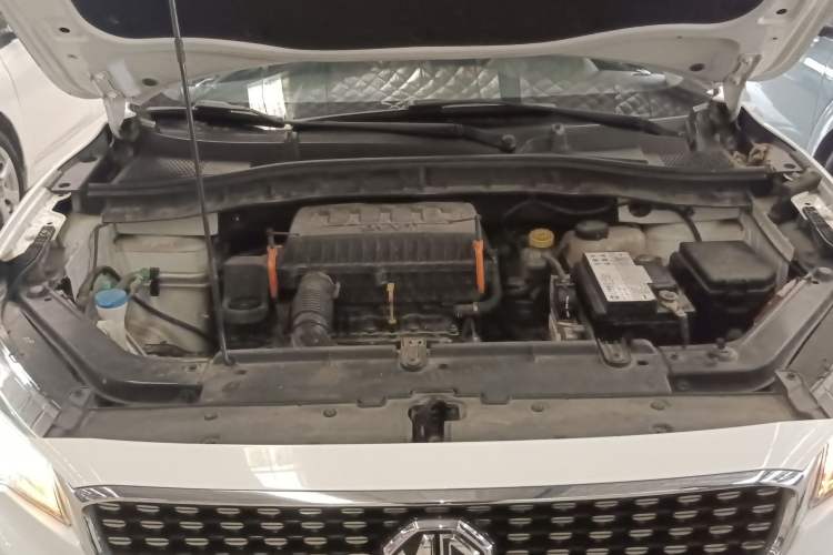 Used MG ZS 2018 1.5L Manual 65-inch Giant-Screen Sunroof Version China V Standard Engine Bay