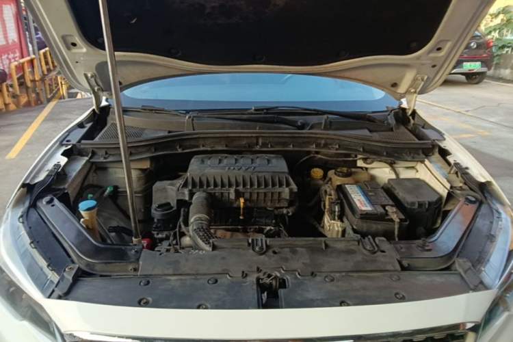 Used MG ZS 2018 1.5L Automatic Luxury Edition China V Standard Engine Bay