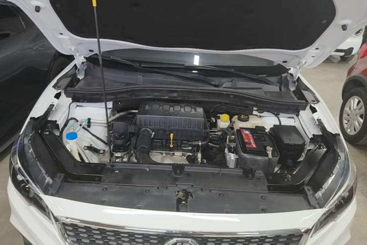 Used MG ZS 2018 1.5L Automatic Luxury Edition China V Standard Engine Bay