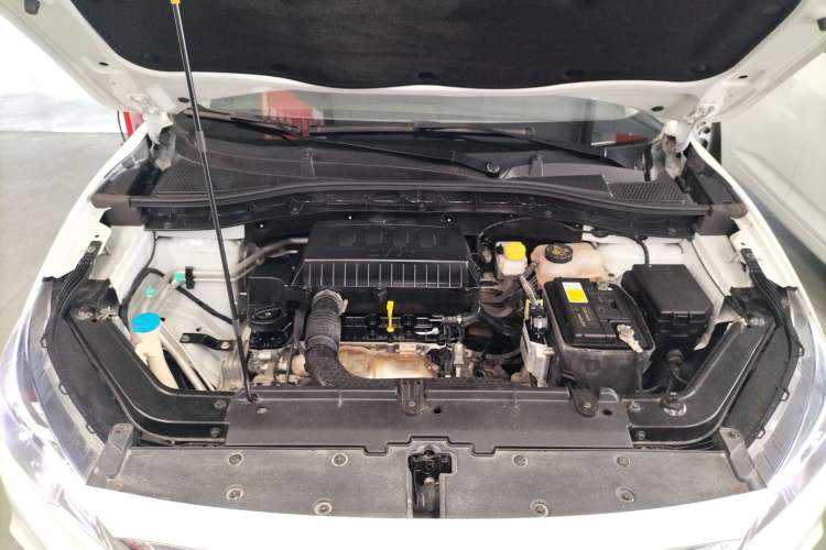 Used MG ZS 2018 1.5L Automatic Luxury Edition China V Standard Engine Bay