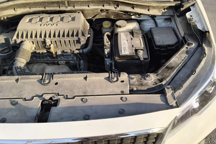 Used MG ZS 2018 1.5L Automatic Luxury Edition China V Standard Engine Bay Left