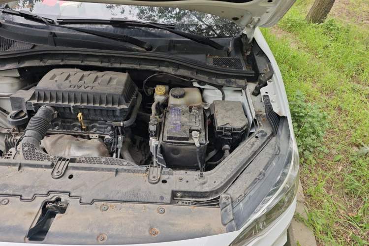 Used MG ZS 2018 1.5L Automatic Luxury Edition China V Standard Engine Bay Left