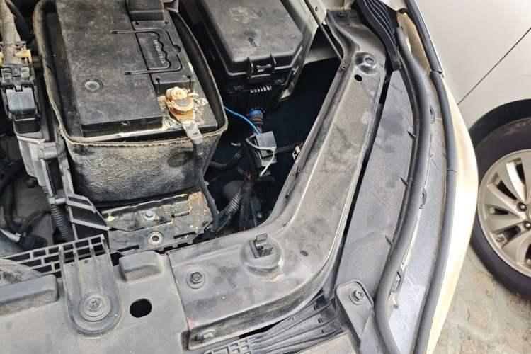 Used MG ZS 2018 1.5L Automatic Elite Edition China V Standard Engine Bay Left