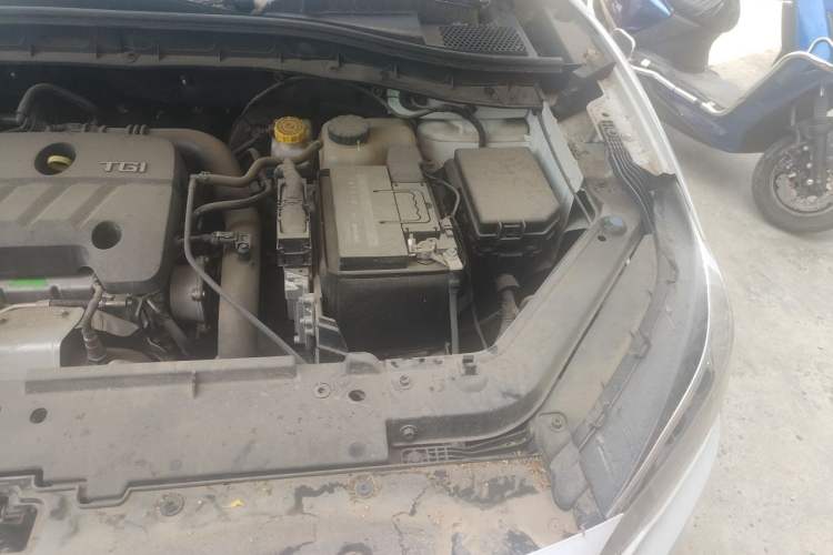 Used MG ZS 2018 16T Automatic Flagship Internet Edition China V Standard Engine Bay Left