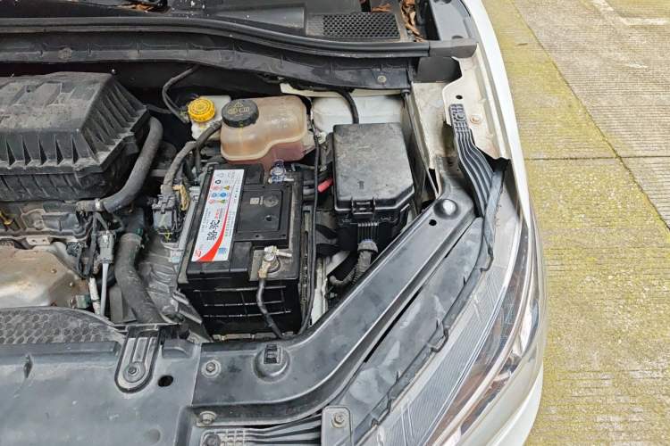 Used MG ZS 2018 1.5L Automatic Elite Edition China V Standard Engine Bay Left