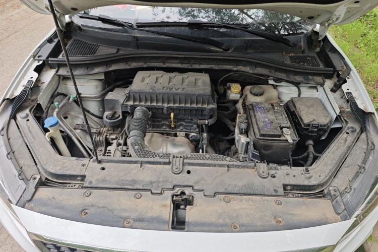 Used MG ZS 2018 1.5L Automatic Luxury Edition China V Standard Engine Bay