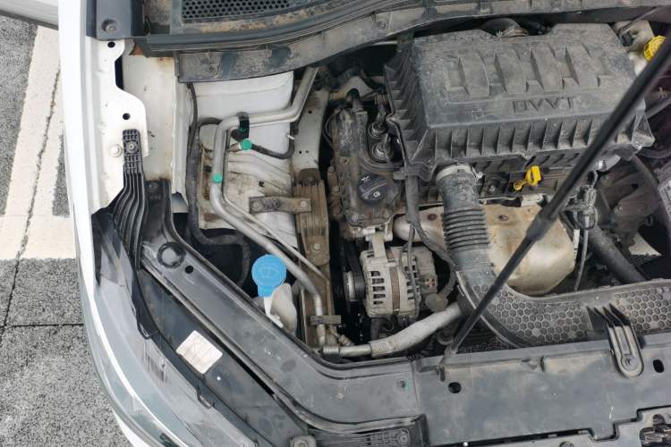 Used MG ZS 2018 1.5L Automatic Elite Edition China V Standard Engine Bay Right