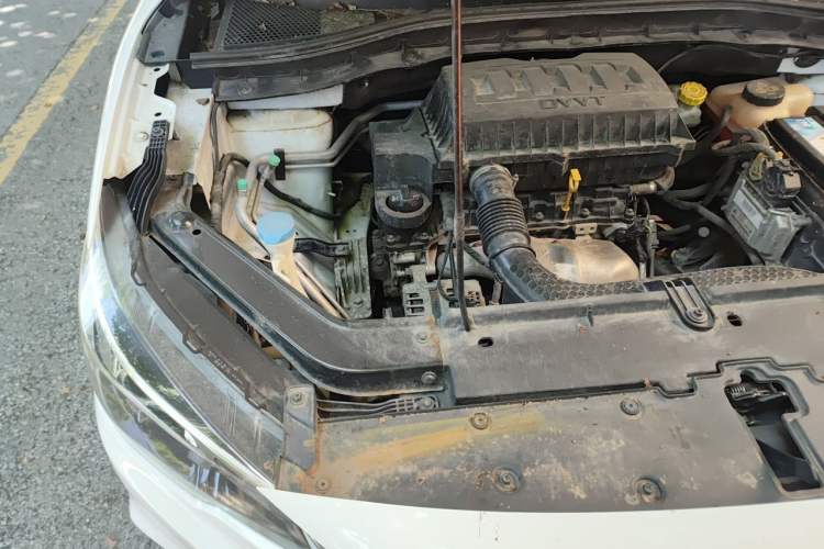 Used MG ZS 2018 1.5L Automatic Luxury Edition China V Standard Engine Bay Right