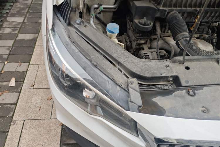 Used MG ZS 2018 1.5L Automatic Luxury Edition China V Standard Engine Bay Right
