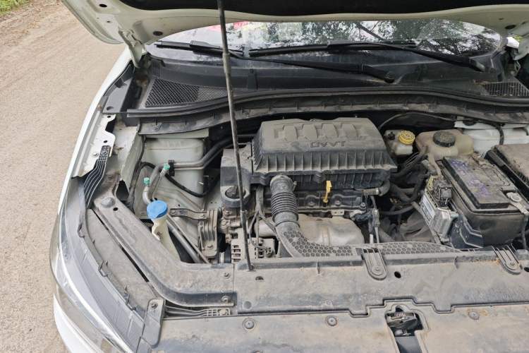 Used MG ZS 2018 1.5L Automatic Luxury Edition China V Standard Engine Bay Right