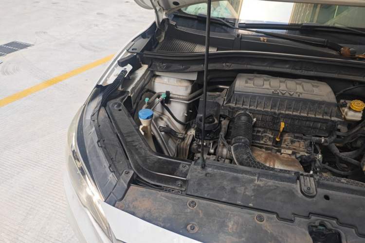 Used MG ZS 2018 1.5L Automatic Elite Edition China V Standard Engine Bay Right