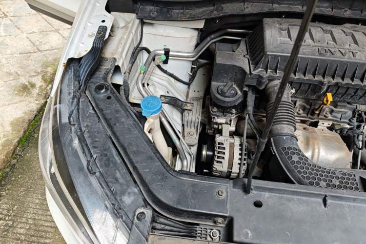 Used MG ZS 2018 1.5L Automatic Elite Edition China V Standard Engine Bay Right