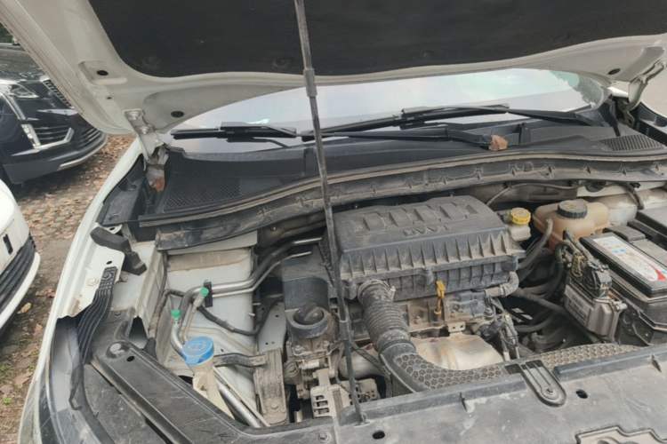 Used MG ZS 2018 1.5L Automatic Luxury Edition China V Standard Engine Bay Right