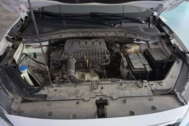 Used MG ZS 2018 1.5L Automatic Luxury Edition China V Standard Engine Bay