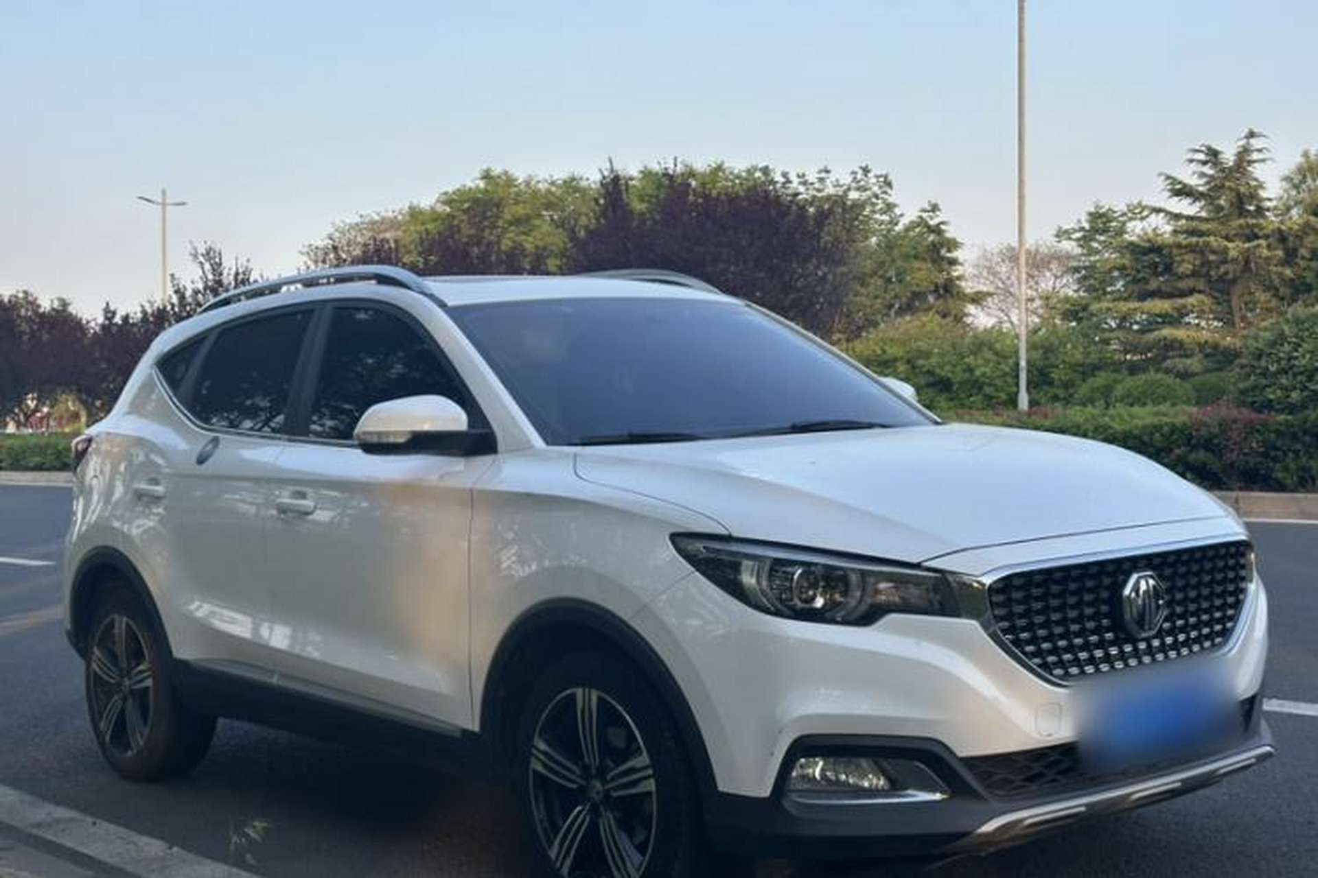 Used MG ZS 2018 1.5L Automatic Luxury Edition China V Standard Exterior 2