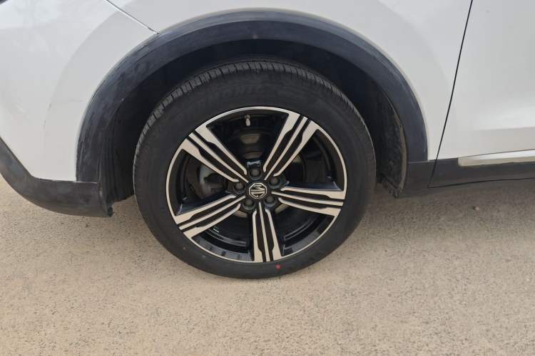 Used MG ZS 2018 1.5L Automatic Luxury Edition China V Standard Exterior 3