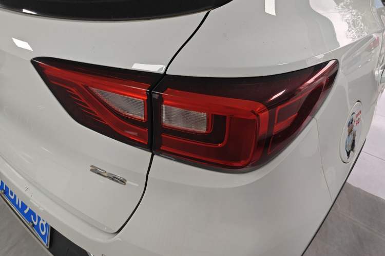 Used MG ZS 2018 1.5L Automatic Luxury Edition China V Standard Exterior 3