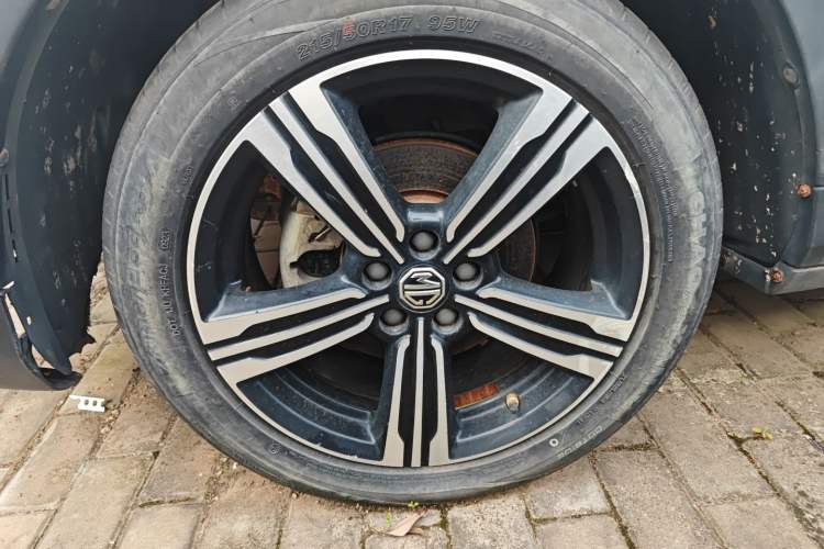 Used MG ZS 2018 1.5L Automatic Luxury Edition China V Standard Exterior 3