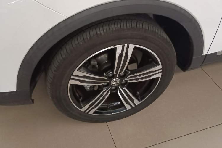 Used MG ZS 2018 1.5L Manual 65-inch Giant-Screen Sunroof Version China V Standard Exterior 7