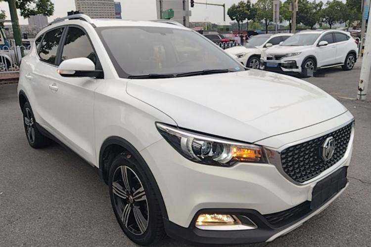 Used MG ZS 2018 1.5L Automatic Luxury Edition China V Standard Front Right 45 Deg