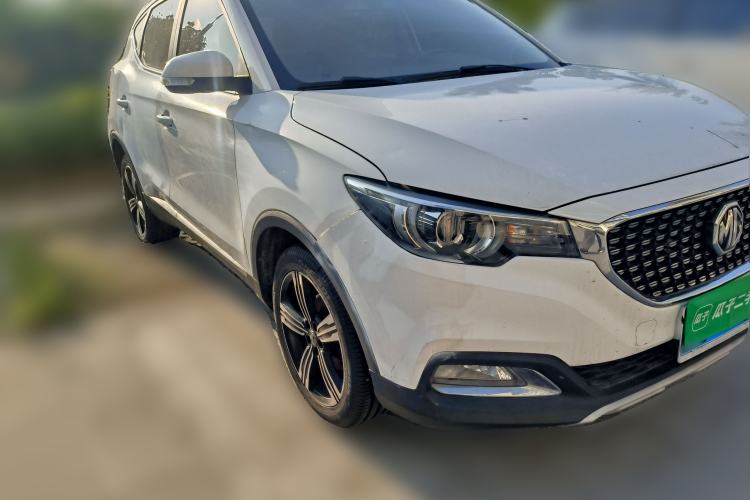 Used MG ZS 2018 1.5L Automatic Luxury Edition China V Standard Front Right 45 Deg