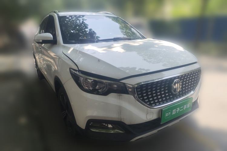 Used MG ZS 2018 1.5L Manual Elite Edition China V standard Front Right 45 Deg